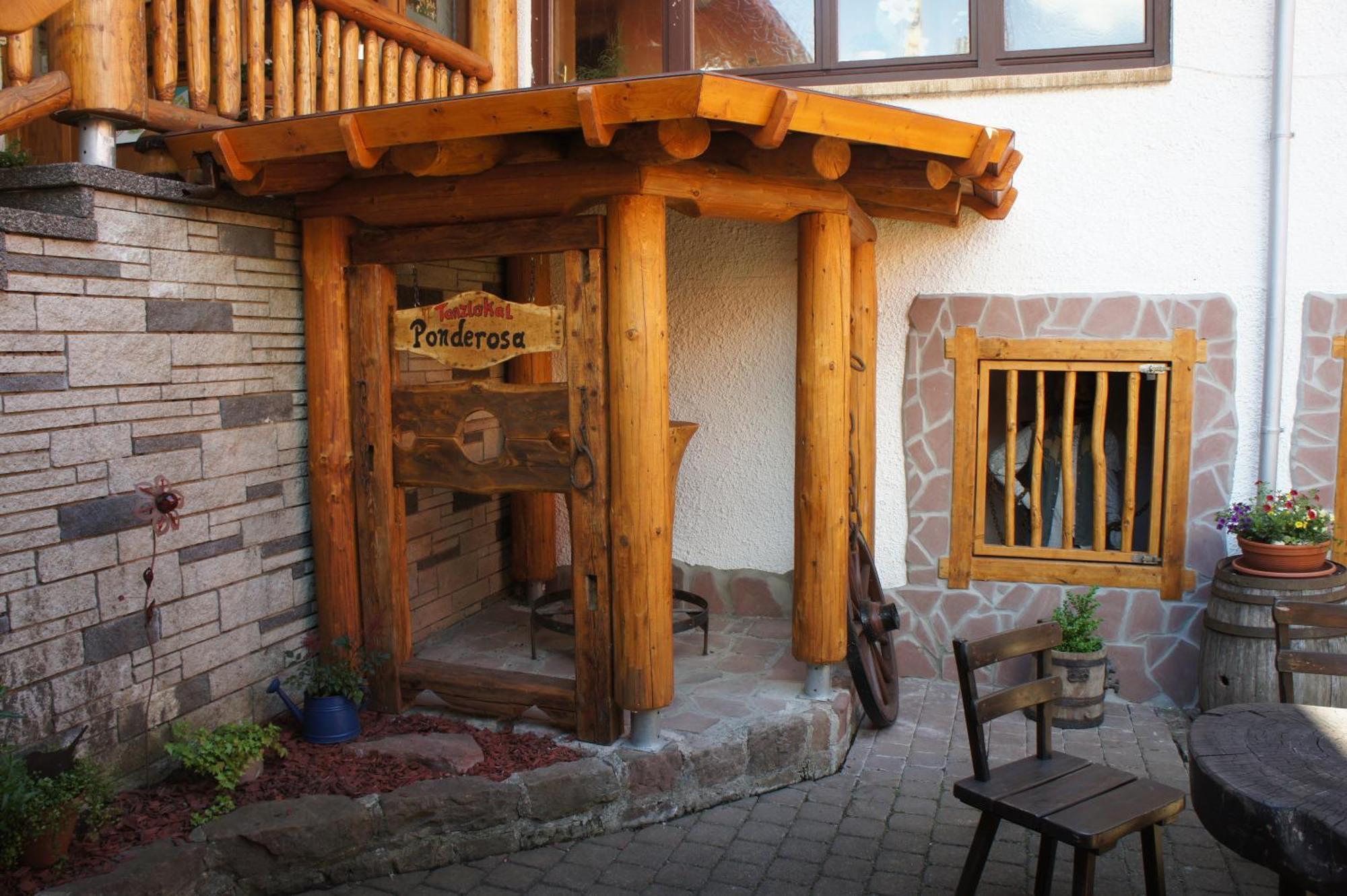 Landhotel Engel Limbach  Exteriör bild